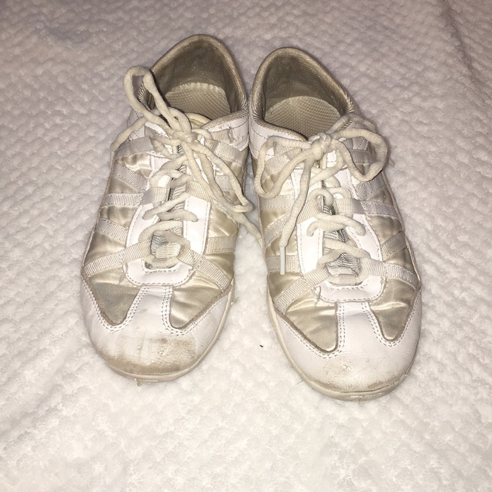 White cheer infinity shoes